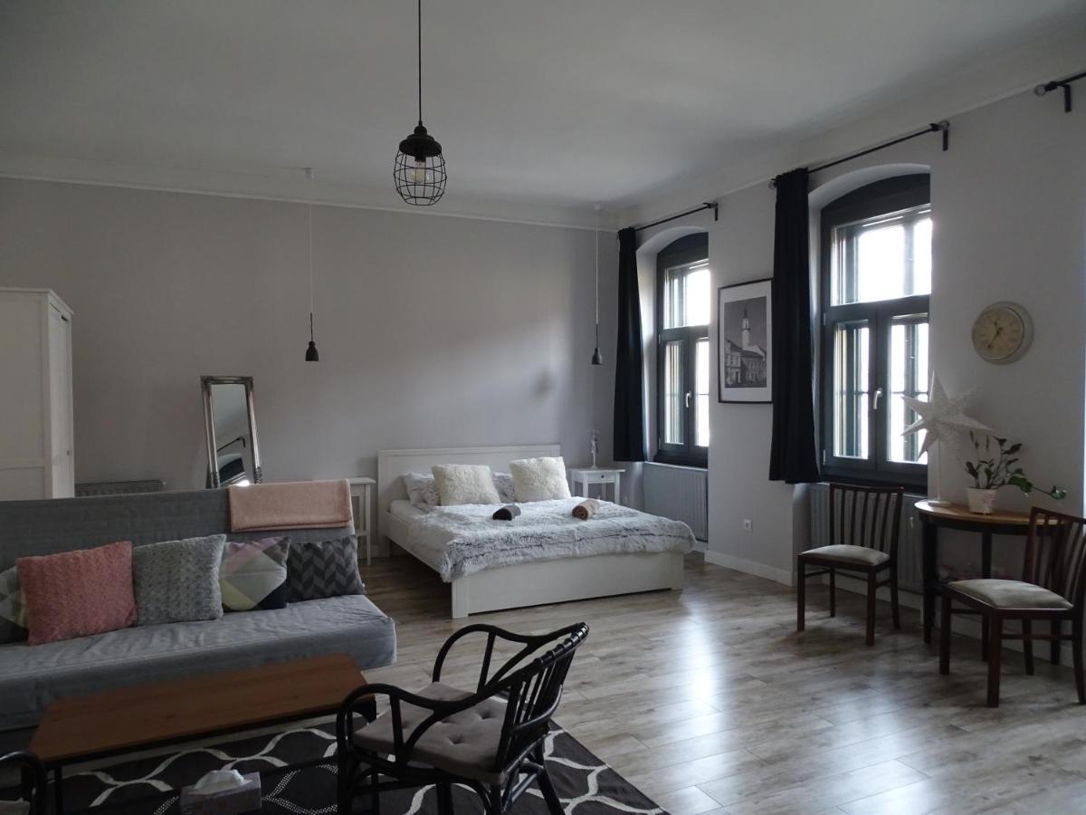 Ovaros Apartman 베스프렘 외부 사진