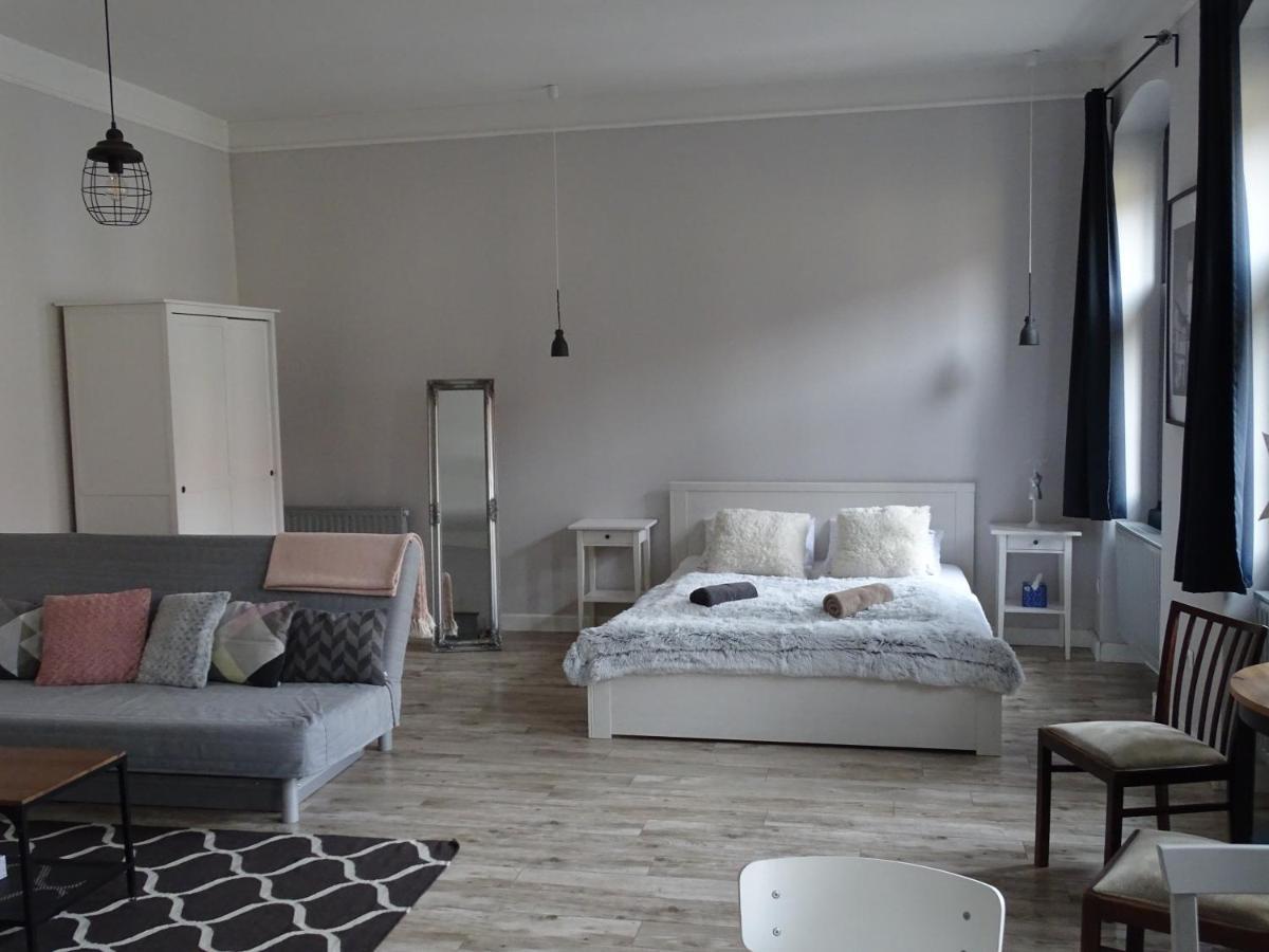 Ovaros Apartman 베스프렘 외부 사진