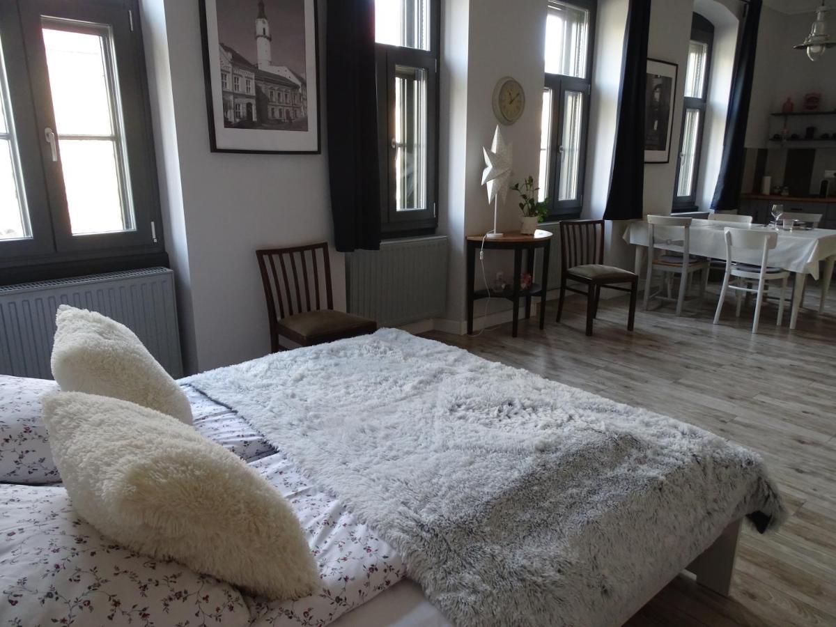 Ovaros Apartman 베스프렘 외부 사진