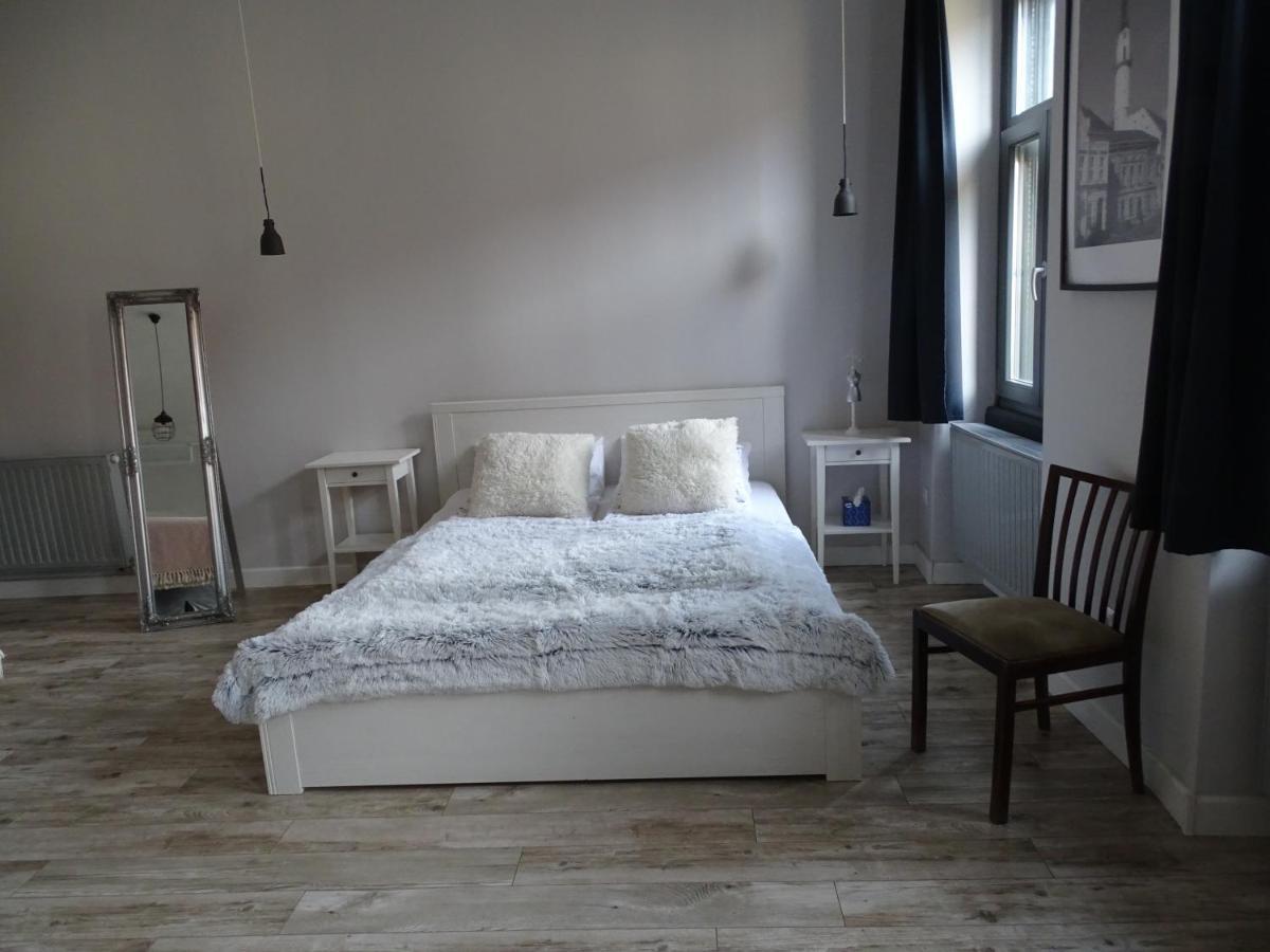Ovaros Apartman 베스프렘 외부 사진