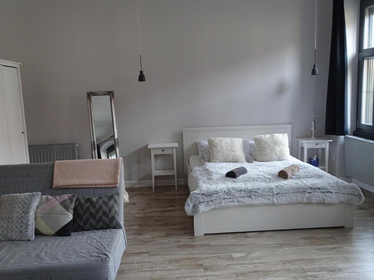 Ovaros Apartman 베스프렘 외부 사진